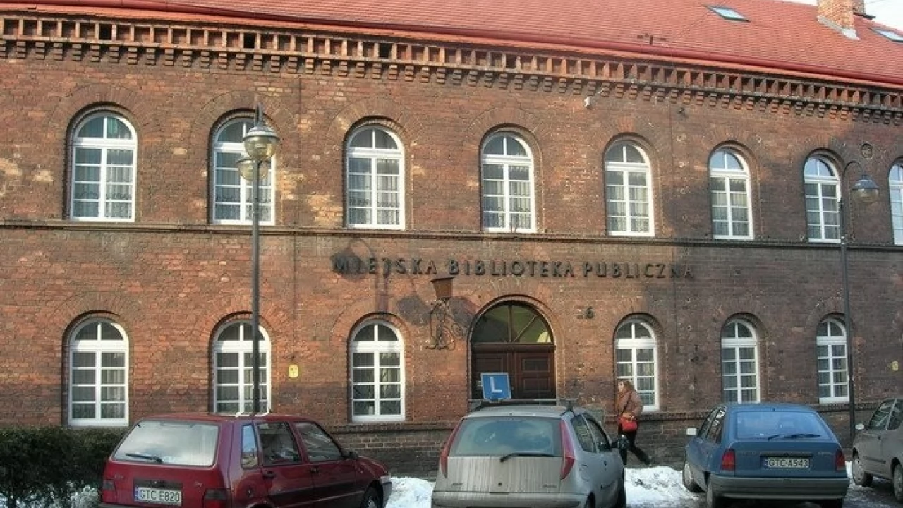 Biblioteka czeka na zdjęcia
