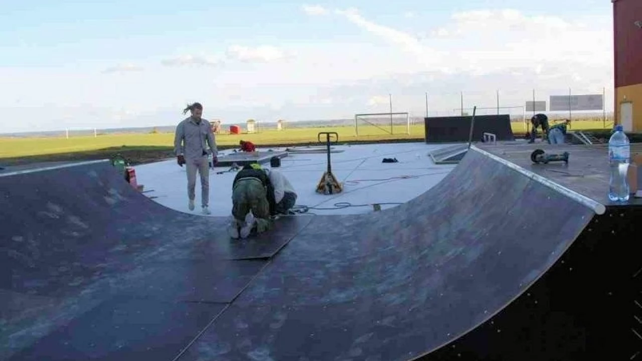 Budują skatepark w Gniewie