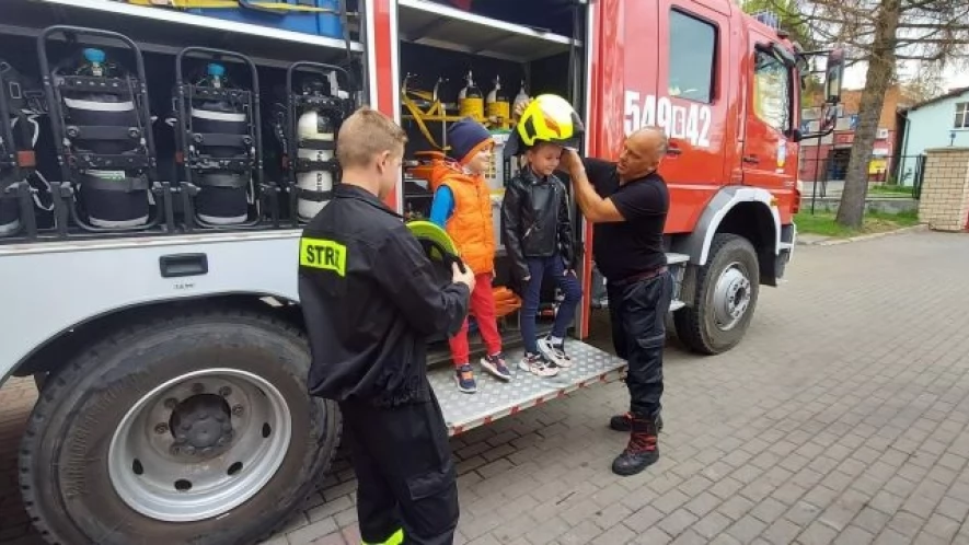 Chętni podglądali pracę strażaków