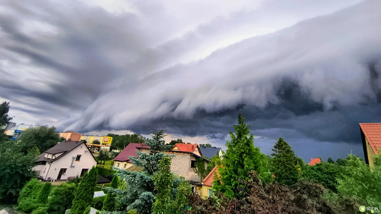 Chmury burzowe nad Tczewem