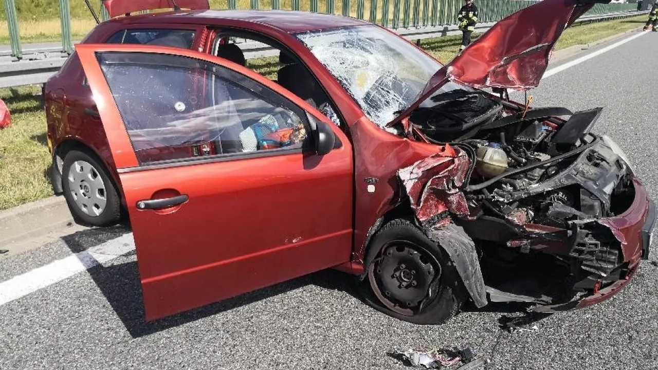 Cztery osoby ranne w wypadku na A1. Autostrada zamknięta [AKTUALIZACJA]