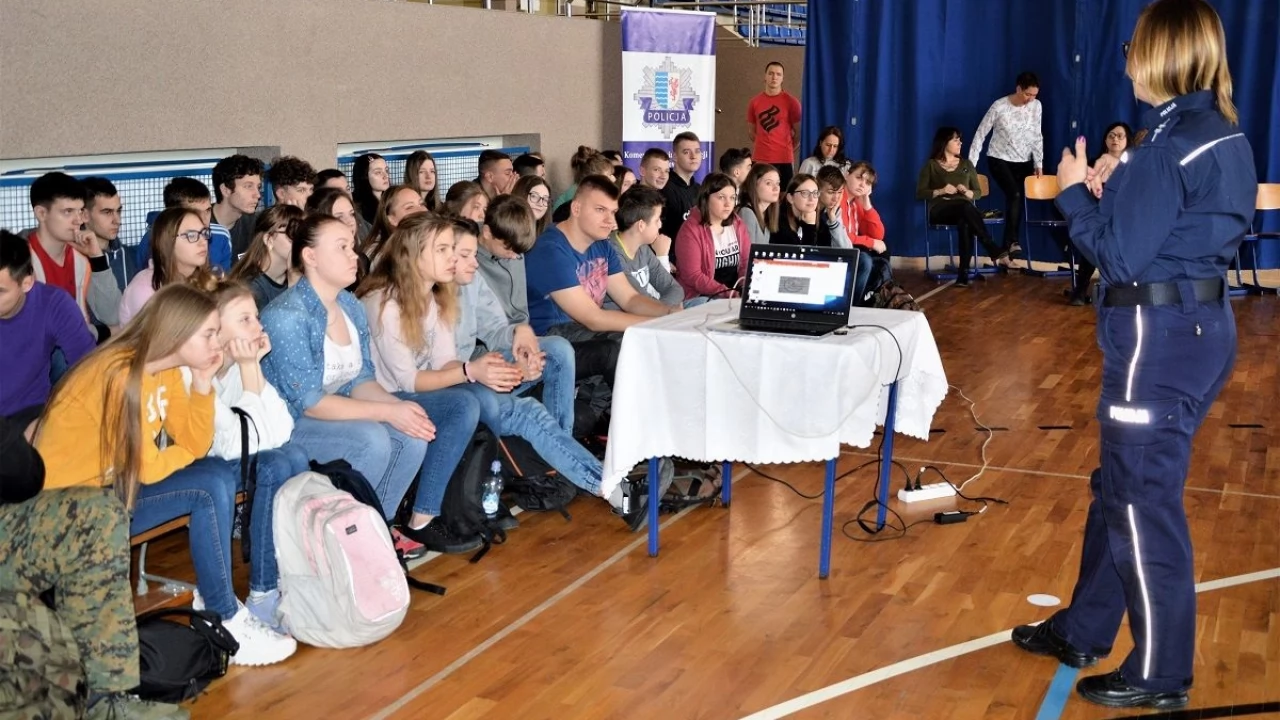 Debatowali o cyberzagrożeniach