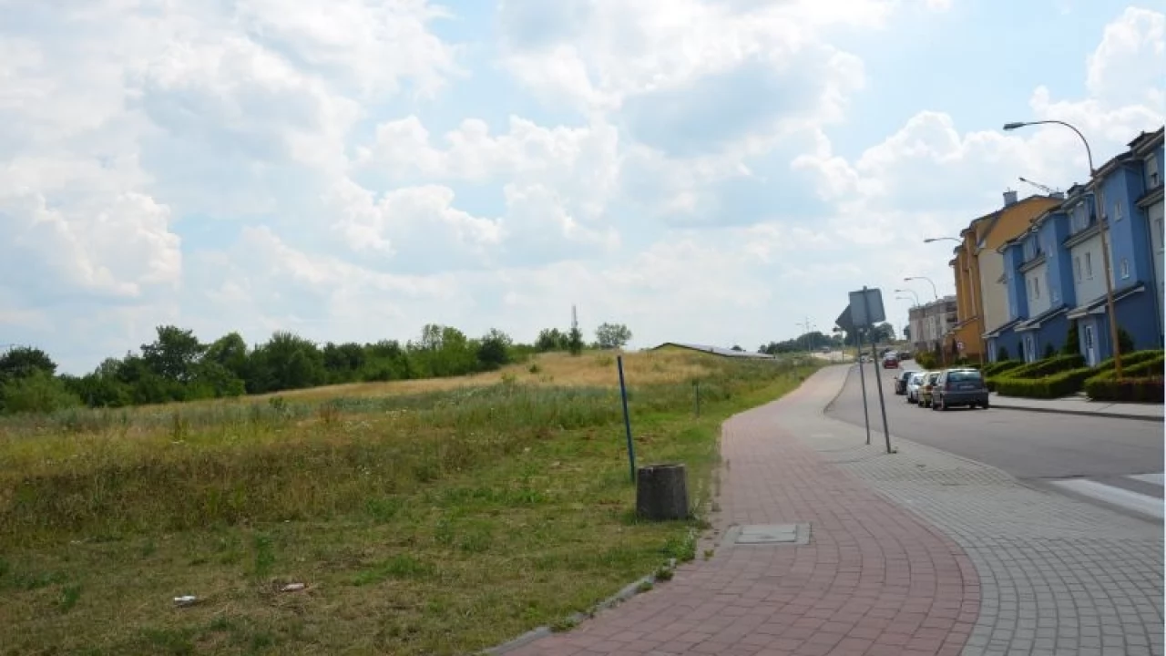 Działki idą pod młotek