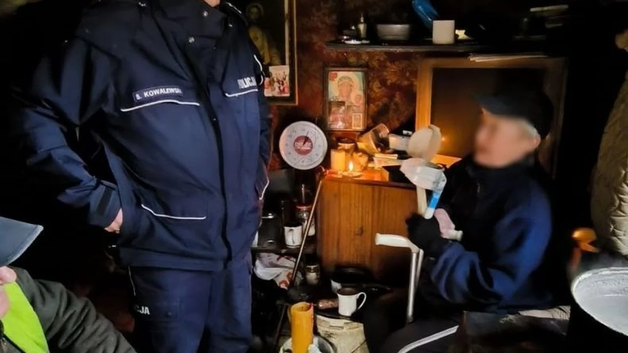 Dzielnicowy pomógł bezdomnej 69-latce