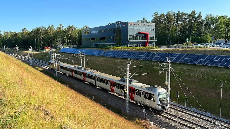 Elektryczne pociągi kursują linią PKM