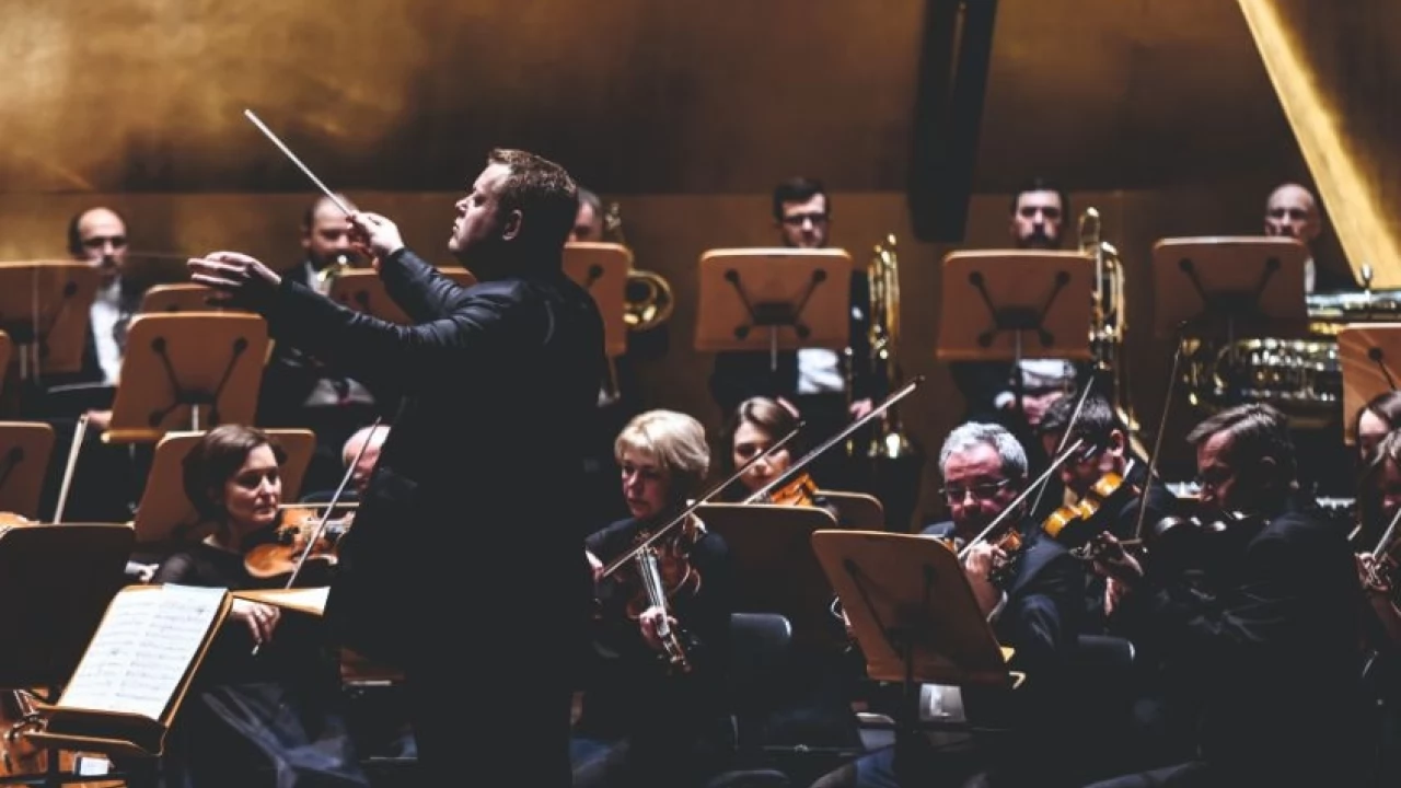 Filharmonia w Szczecinie zaprasza na premierę - bez wychodzenia z domu!