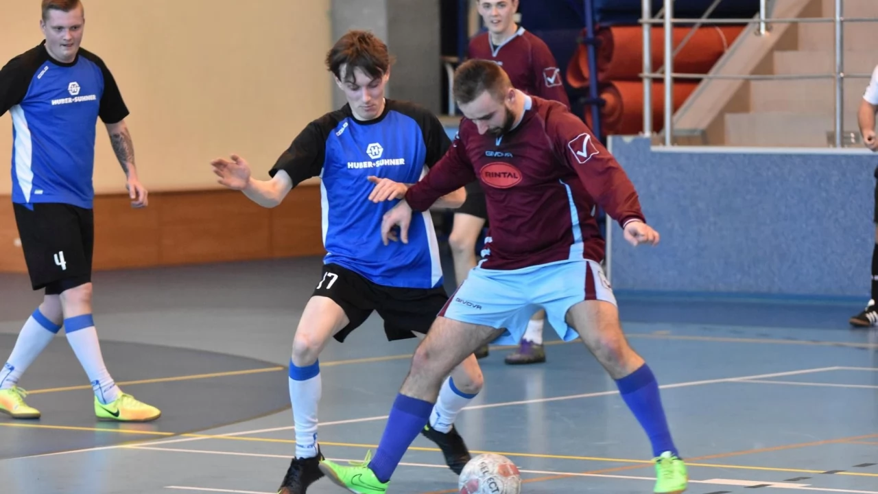 Futsal po IX kolejce