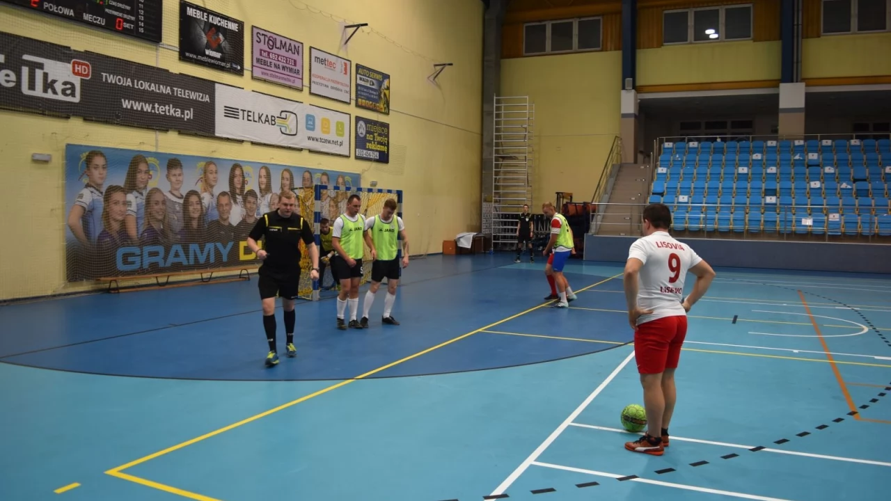 Futsal po piątej kolejce