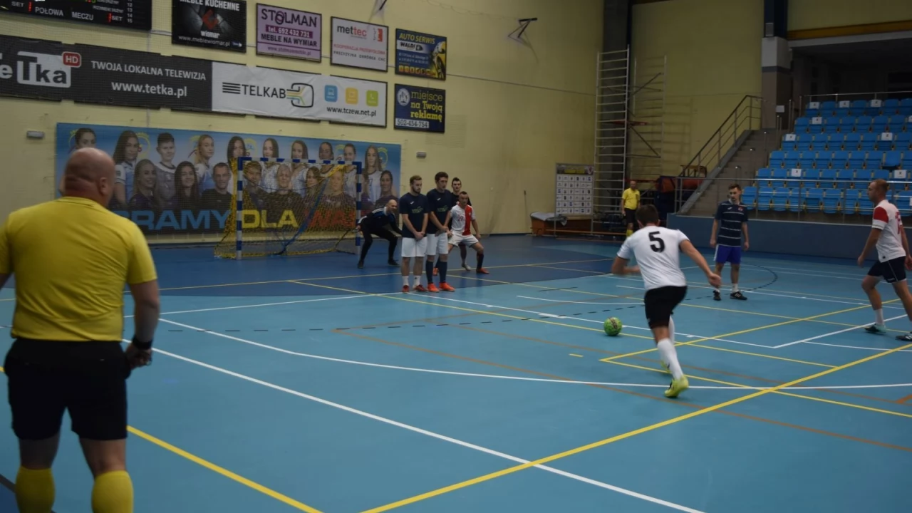 Futsal po trzeciej kolejce