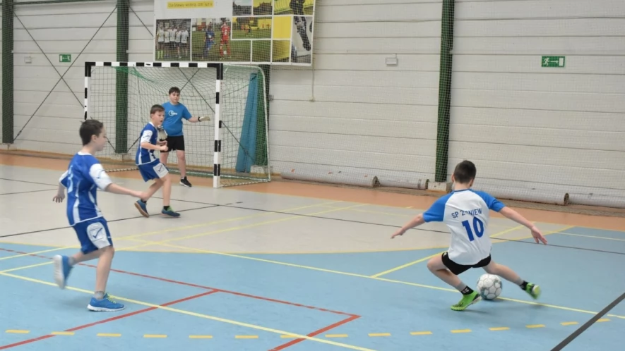 Futsalowe zmagania dzieci