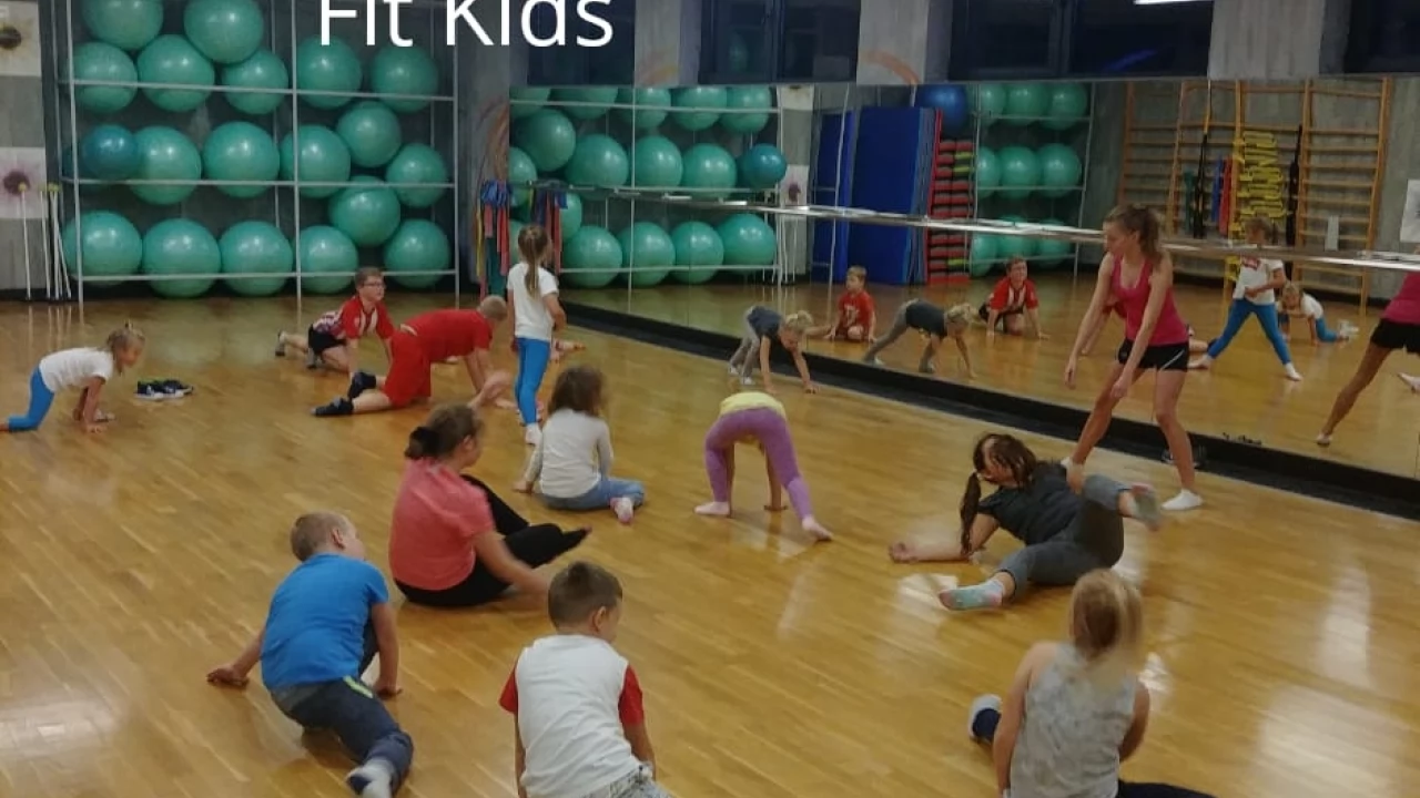 Gimnastyka artystyczna i Fit kids w RokitkiPark