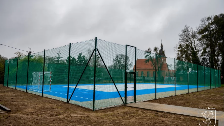 Gminne boisko w Swarożynie gotowe