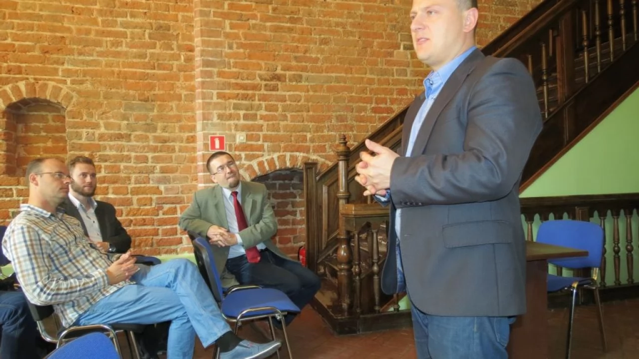 Gniew. Debata o podziale administracyjnym