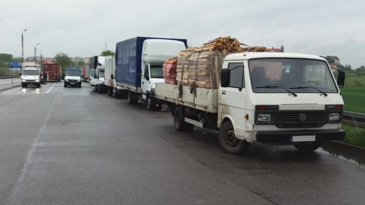 Gniew. Inspektorzy ważyli pojazdy - wszystkie przeciążone