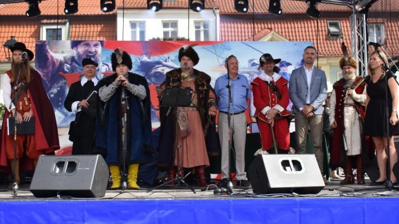 Gniew. Nowi obywatele honorowi