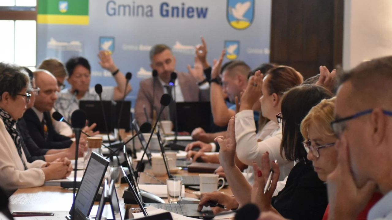 Gniew. Wotum zaufania i absolutorium na sesji Rady Miejskiej [AKTUALIZACJA]