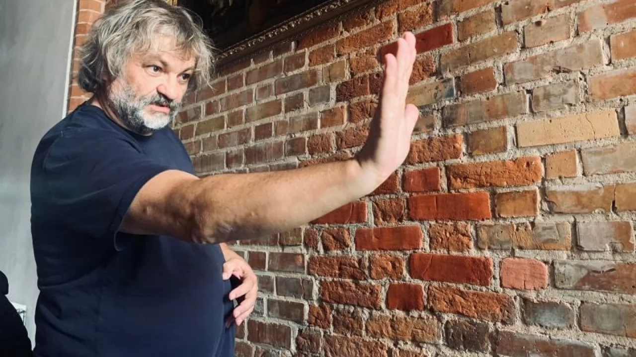 Gniew zamienia się w filmowy plan