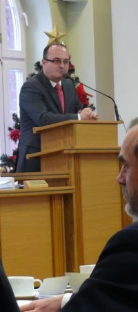 Radny Zbigniew Urban podkreślał, że miejsca postojowe w tym miejscu to konieczność