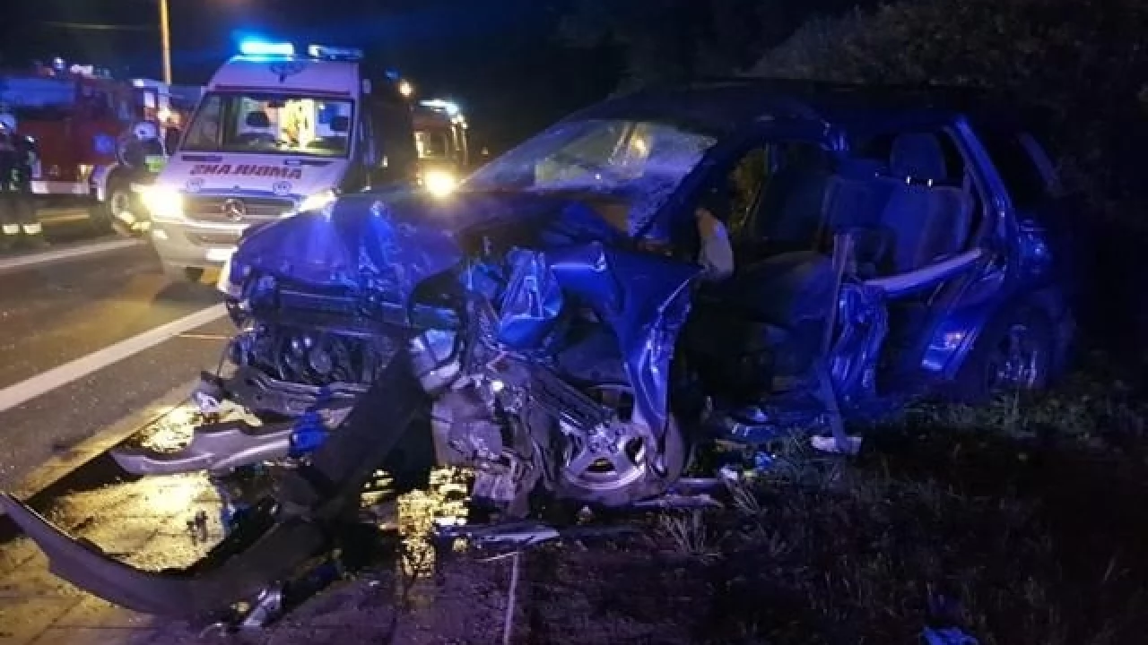 Gręblin. Strażacy uwalniali zakleszczone ofiary wypadku