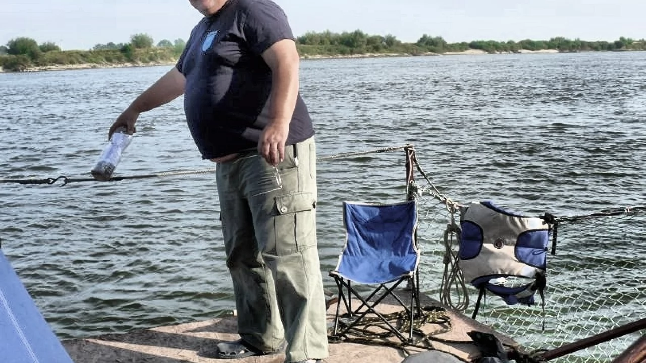 I Rejs Syrenkowy Warszawa-Ustka. Nad Wisłą czekają butelki z niespodzianką