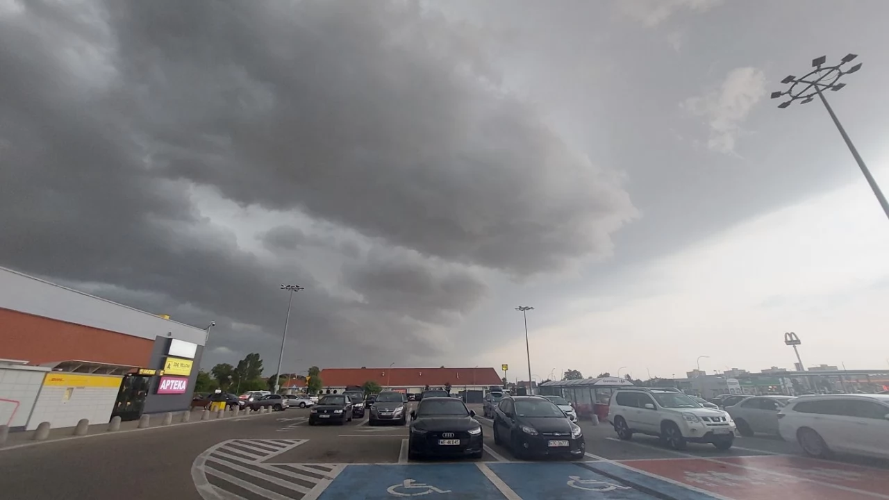 IMGW ostrzega przed burzami [AKTUALIZACJA]