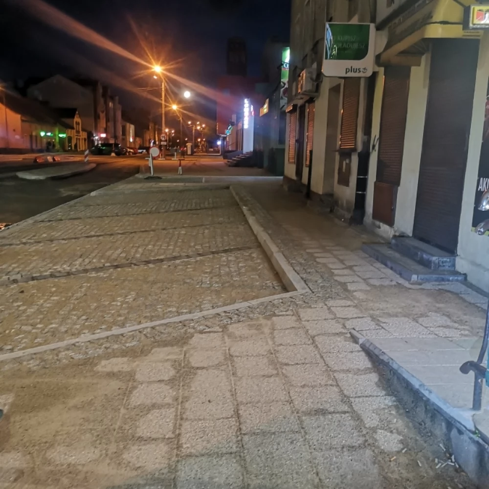 "Jak mają się tu poruszać piesi?". Projektant przygotuje nowe bezpieczne rozwiązanie
