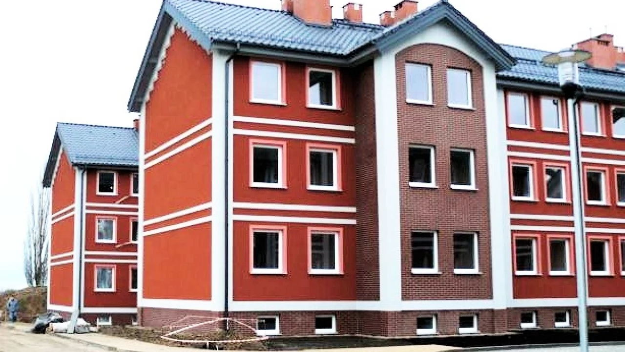 Jeśli urodzi dziecko, mieszkania już nie dostanie?