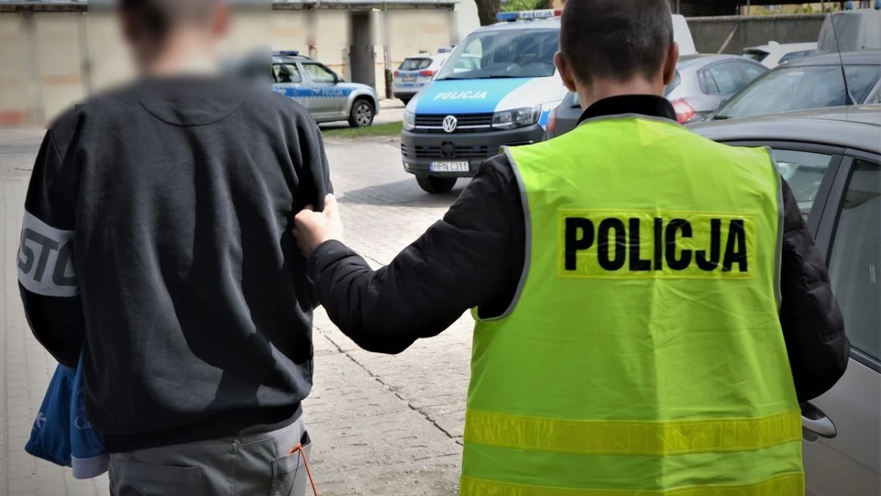 Kobieta i mężczyzna podejrzani o pobicie i kradzież