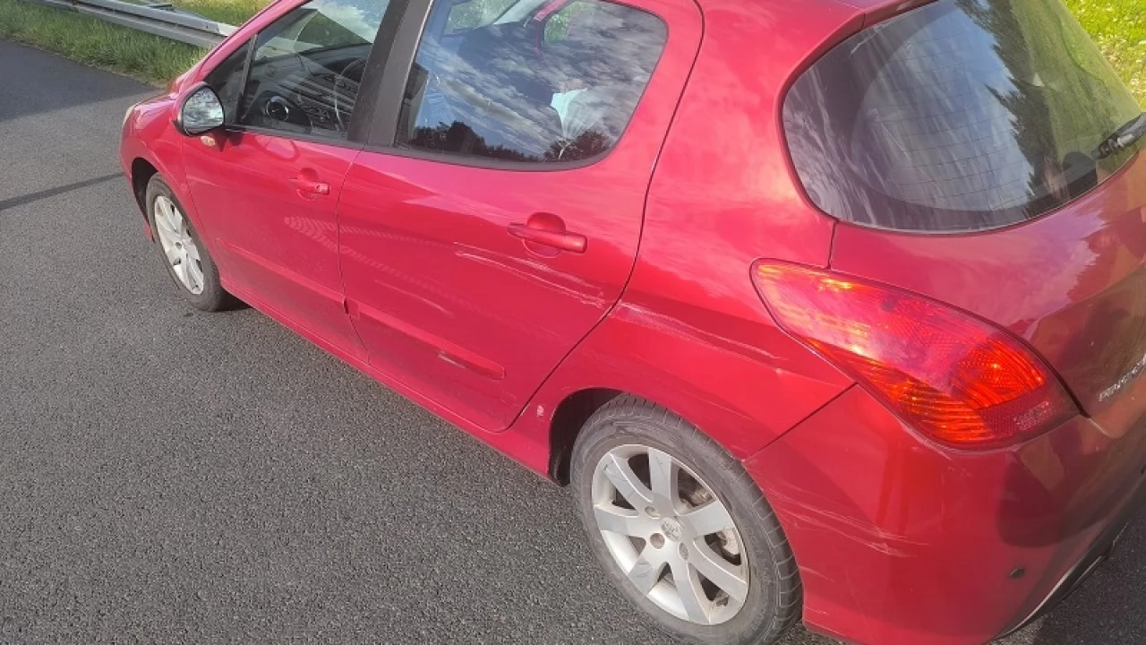 Kolizja na A1. Jeden zmieniał pas, drugi wyprzedzał z prawej strony