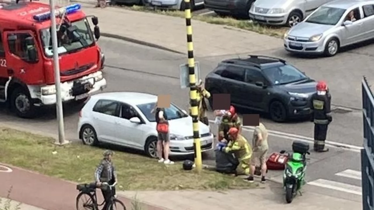 Kolizja na Armii Krajowej. Jednoślad najechał na tył osobówki