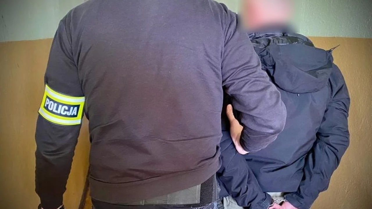 Kryminalni zatrzymali 44-latka, który kradł perfumy i sztuczne rzęsy