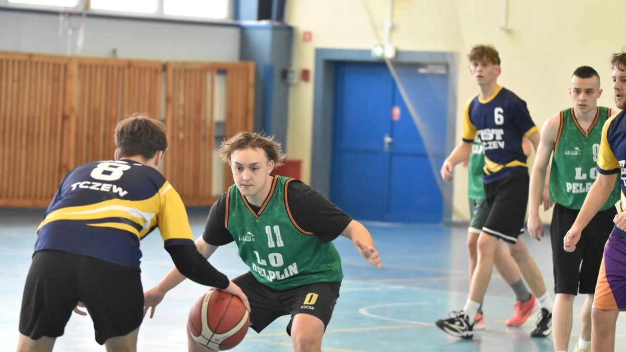 Licealne rozgrywki w koszykówkę