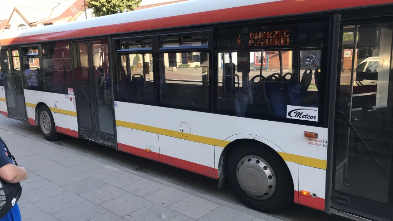 Linia 4 - nie można było ani wejść, ani wyjść