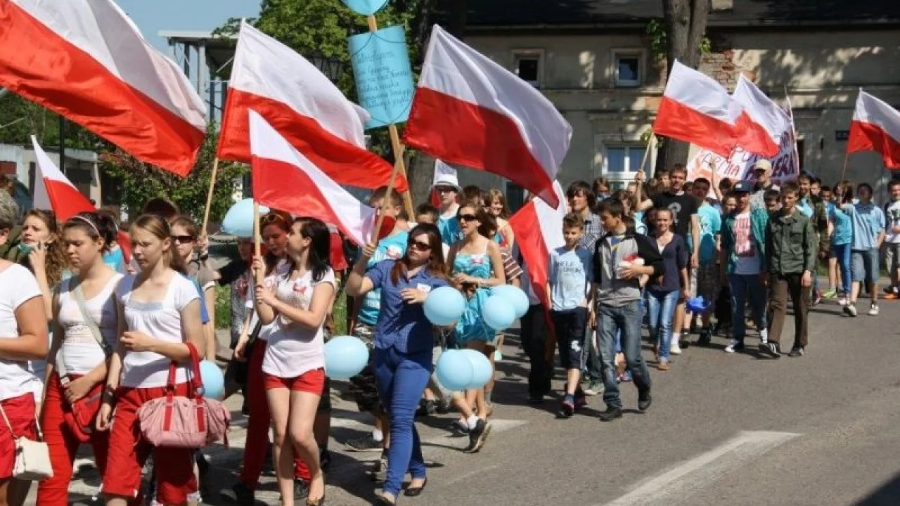 Majówka - "Hallerówka". Gimnazjaliści świętowali