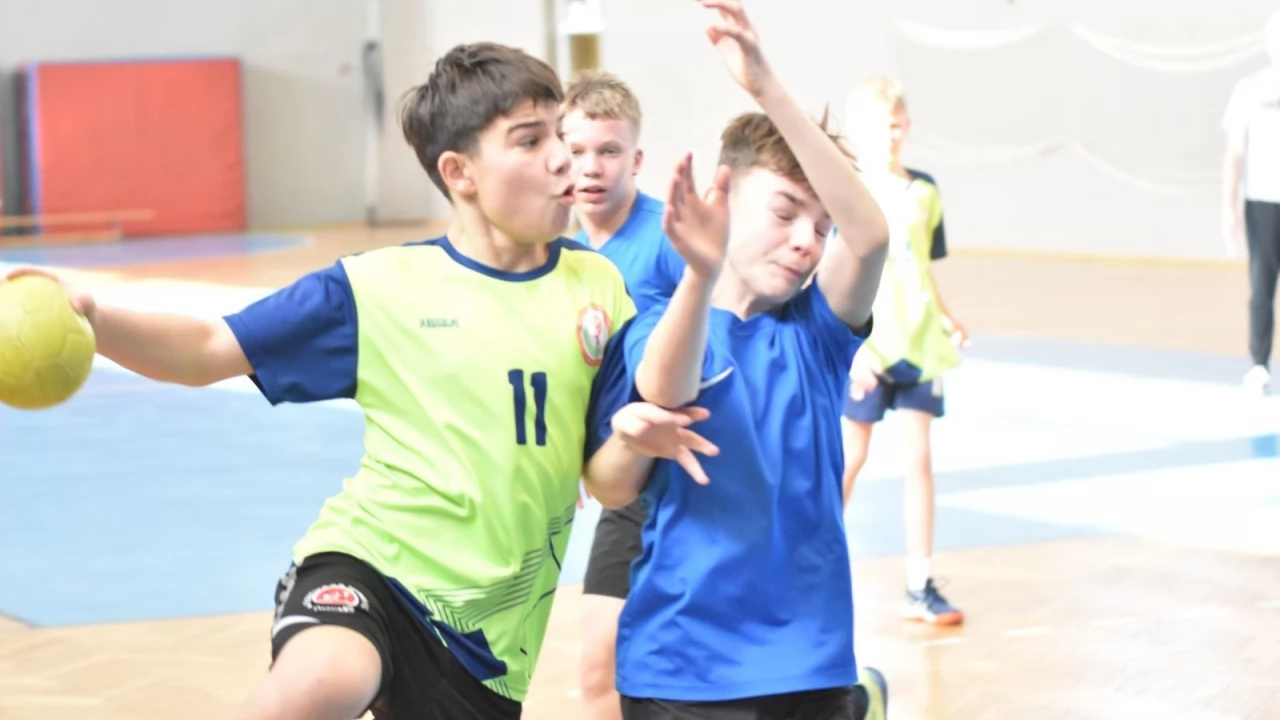 Miejsko - Powiatowe Igrzyska Dzieci w piłkę ręczną