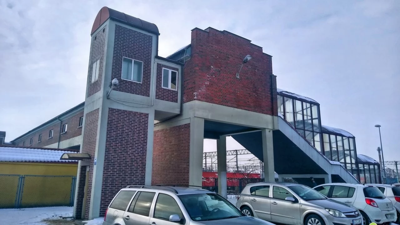Mieszkańcy Zatorza mają problem z niedziałającą windą. Zniszczyli ją wandale