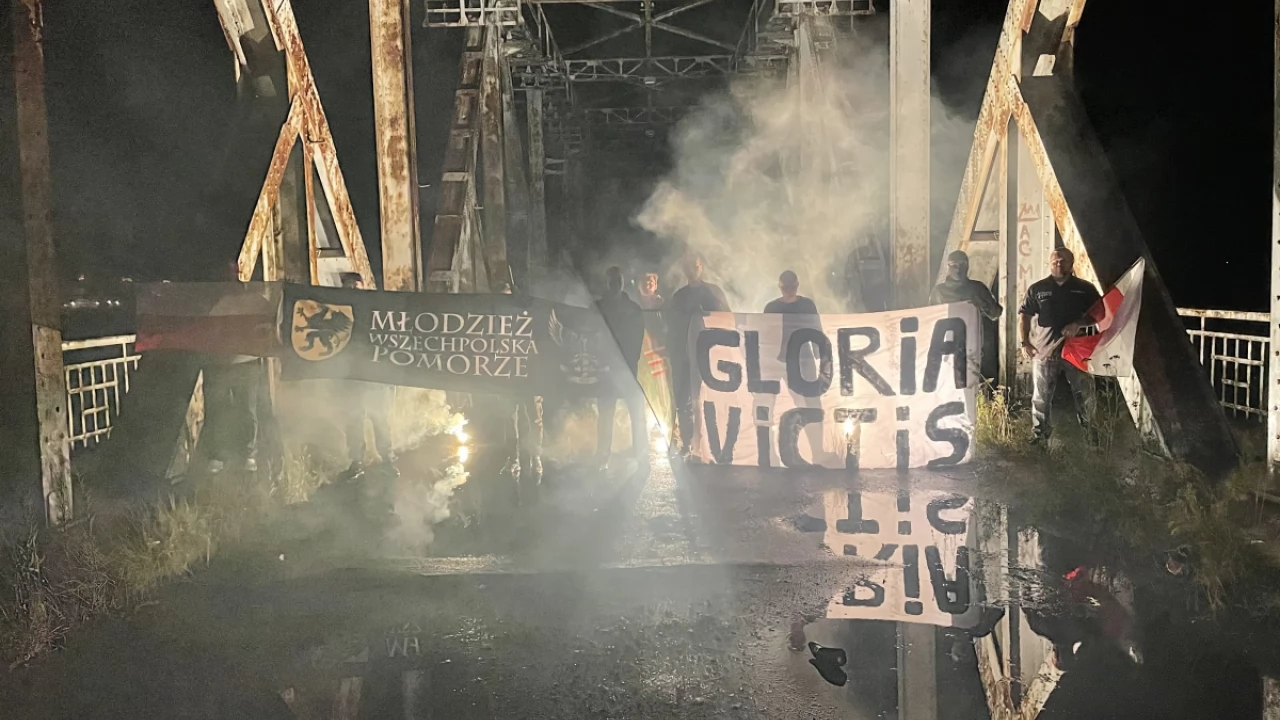 Mosty Tczewskie 4:34 - Młodzież Wszechpolska upamiętniła obrońców Tczewa