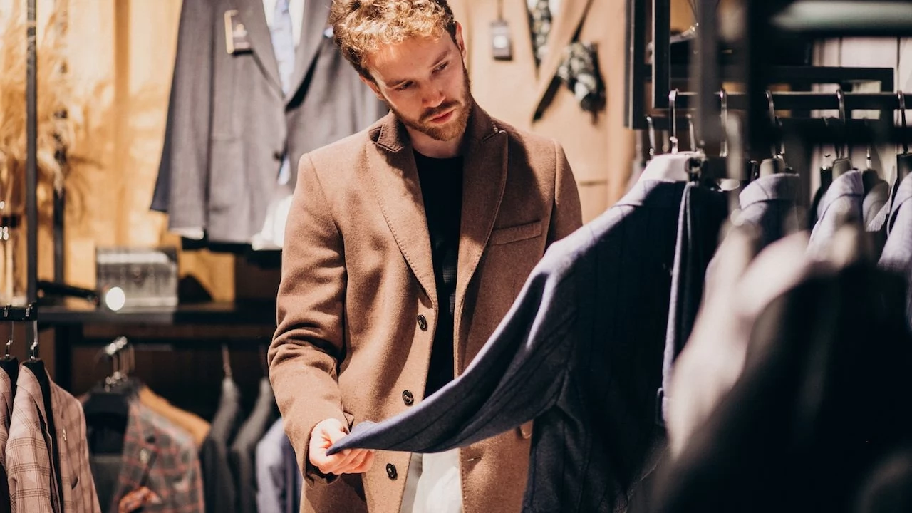 Najnowsze trendy w modzie męskiej jesień 2021