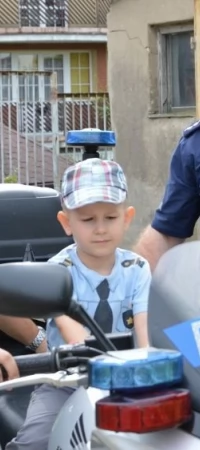 Przedszkolaki na komendzie