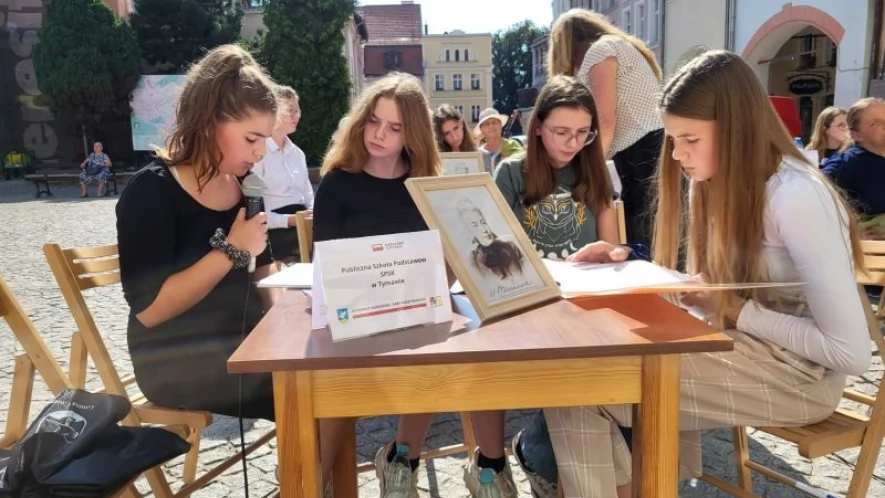 Narodowe czytanie w Gniewie