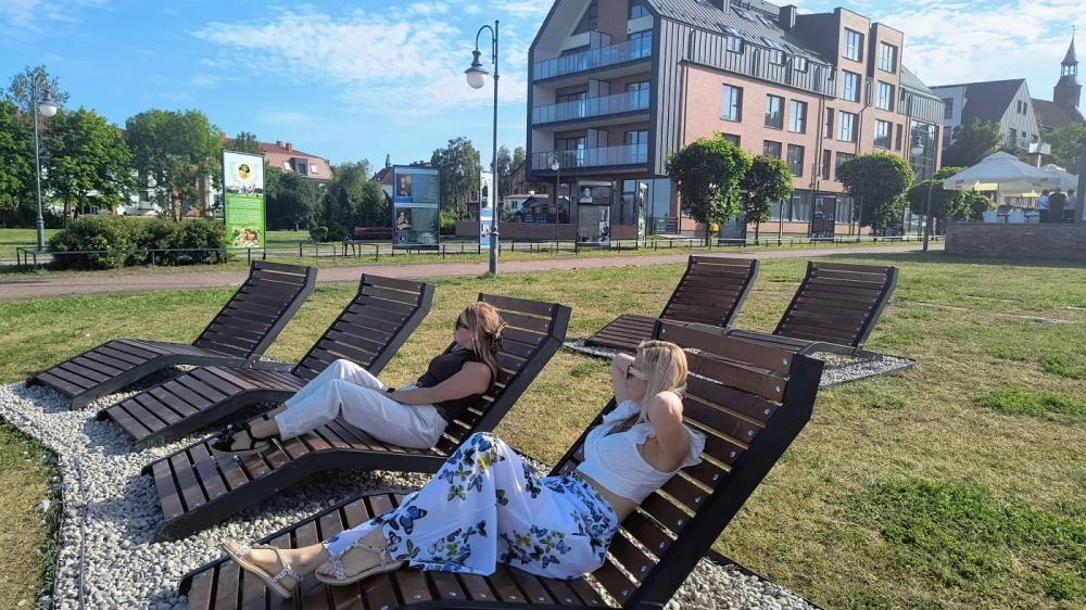 Nowe leżaki nad Wisłą