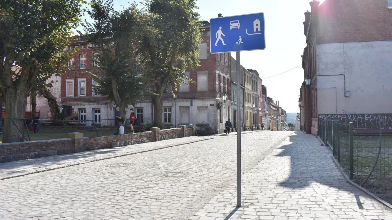 Nowe oznakowanie na gniewskiej starówce