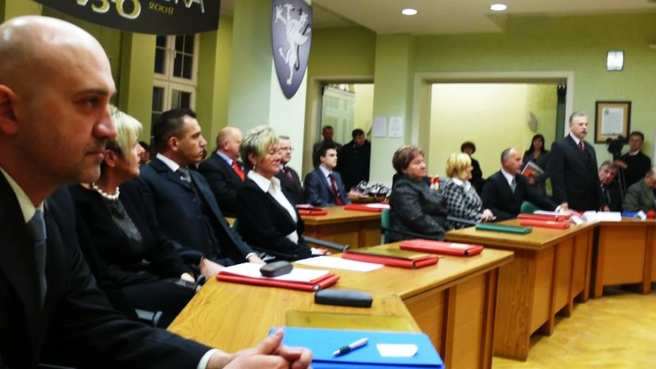Obie sesje rad bez rozstrzygnięć
