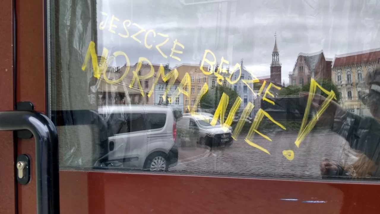 Odmrażanie gospodarki. Możemy iść do kosmetyczki, fryzjera, czy na piwo