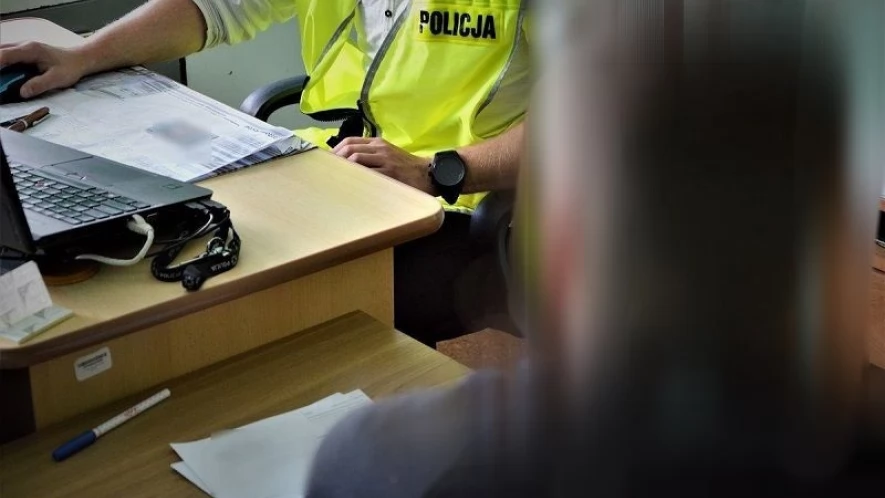 Odpowie za pobicie współlokatora. Pozazdrościł mu komórki