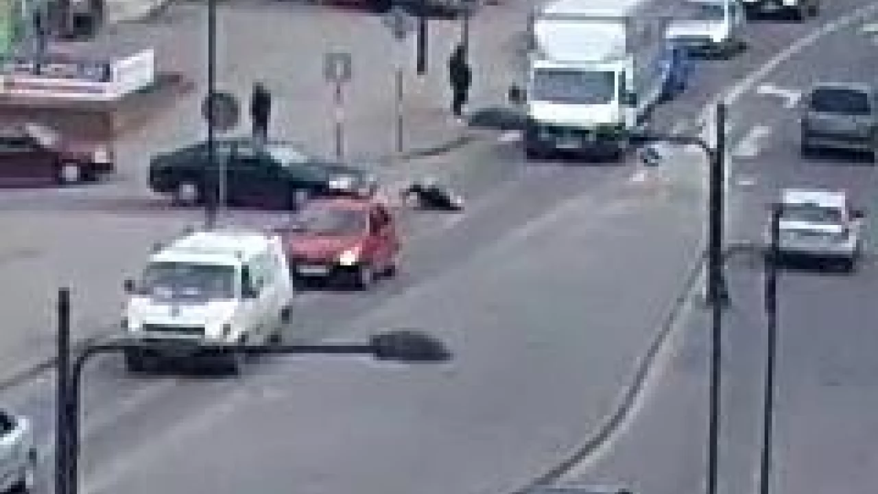Operator montoringu zauważył potrącenie pieszego