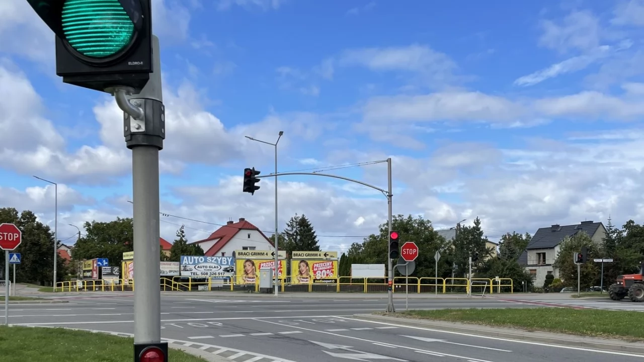 Osiem dodatkowych sygnalizatorów na największym skrzyżowaniu Tczewa