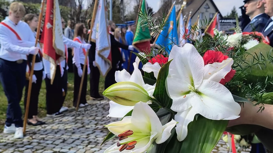 "Pamięci nie da się zakopać w dołach". Uczcili pamięć ofiar Katynia