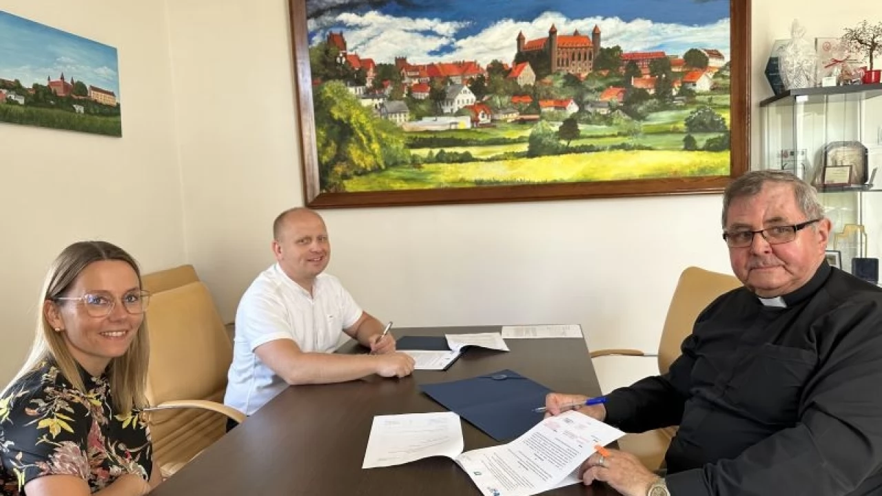 Parafia w Pieniążkowie otrzymała dotację na prace konserwatorskie i restauratorskie
