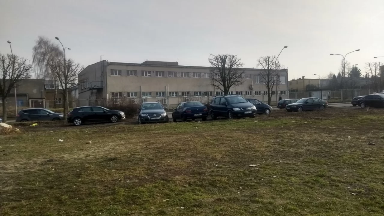 Parking, plac zabaw, czy zabudowa szeregowa? Co z terenem po garażach na Grunwaldzkiej?